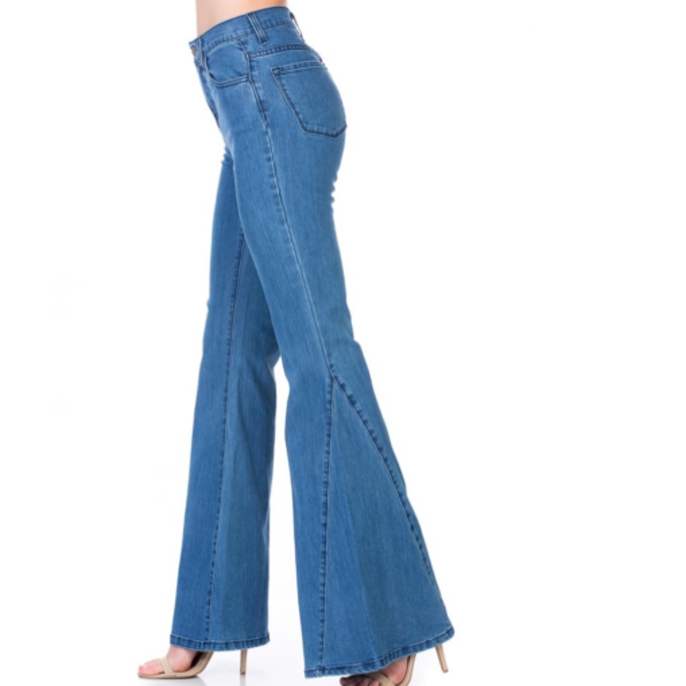 bell bottom jeans// 31 - Picture 3 of 7